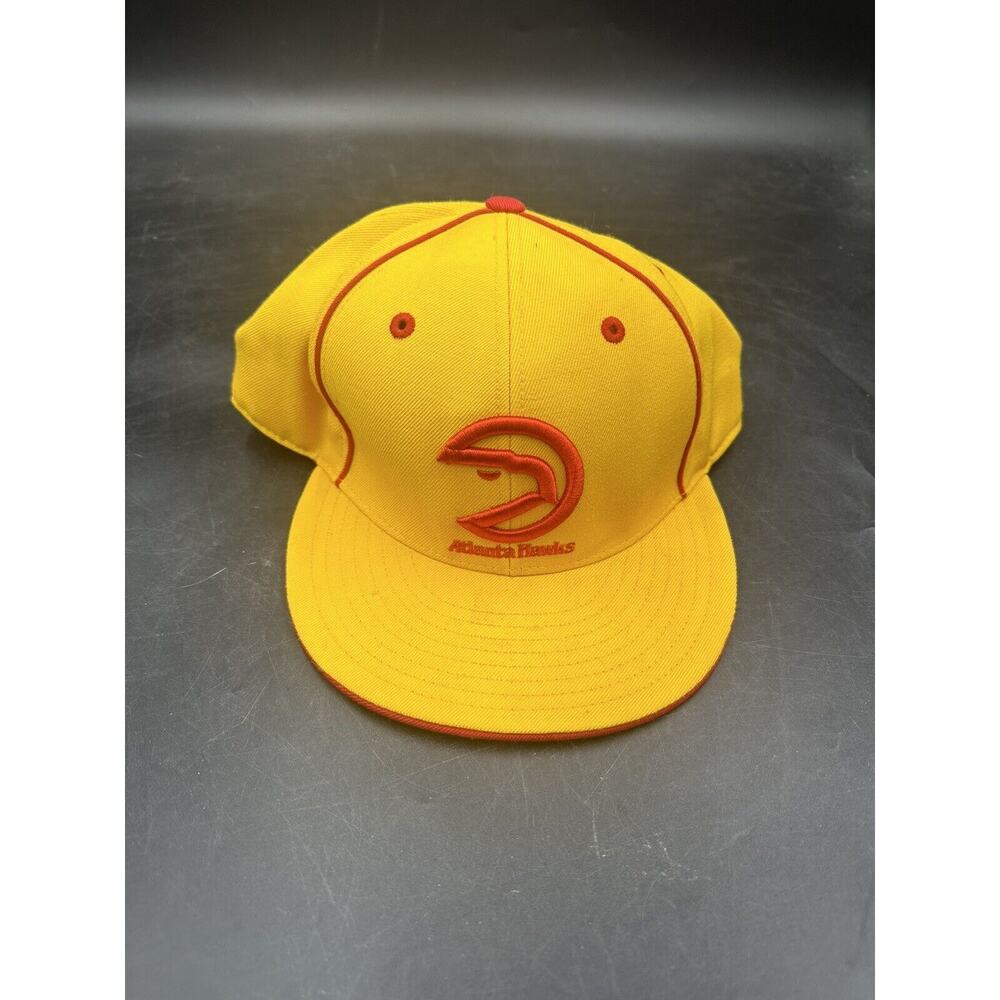 Alanta Hawks adidas hat sz 8